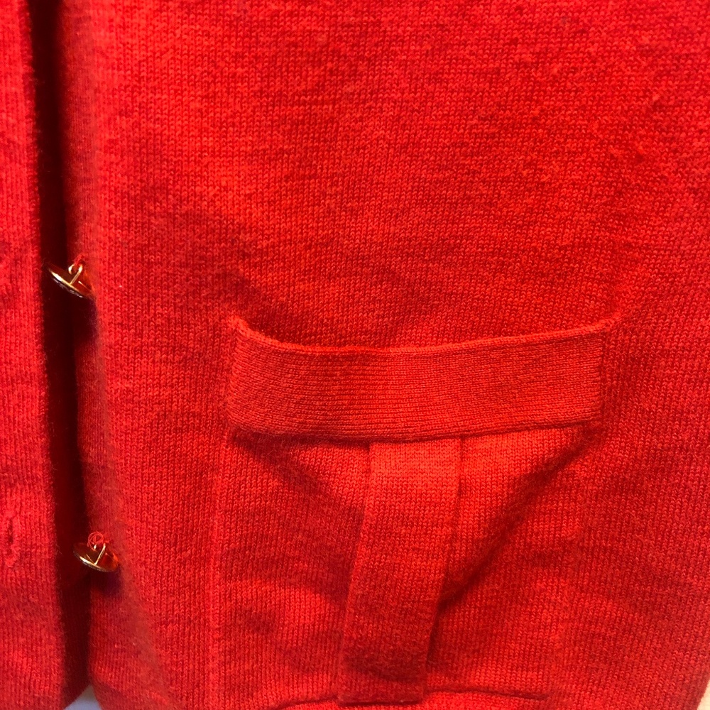 Red sweater - Picture 4 of 4